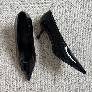 Charles & Keith Black Patent V-vamp Kitten Heel Shoes Size 38